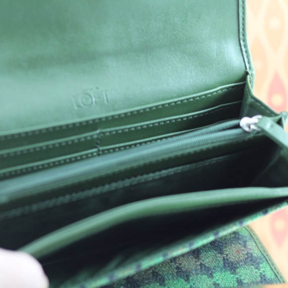 LOFT Green Fabric Wallet - Picture 4 of 10